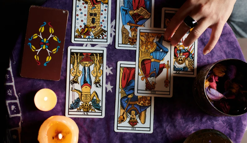 Benefits Of Incorporating Reversed Tarot Cards