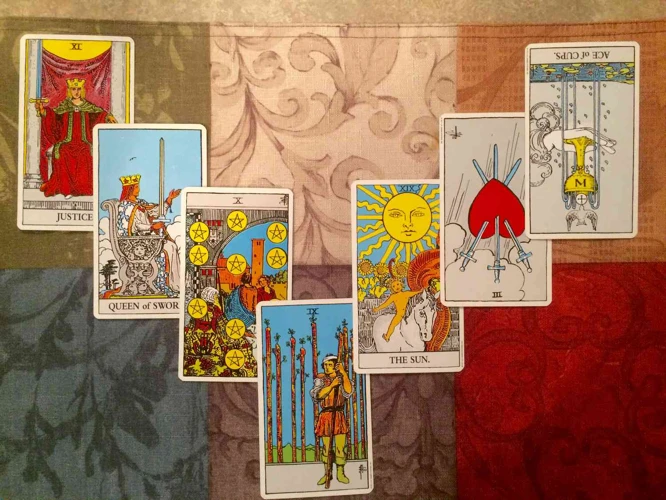 The Horseshoe Tarot Spread: An Overview