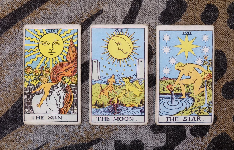 The Moon Card In Tarot