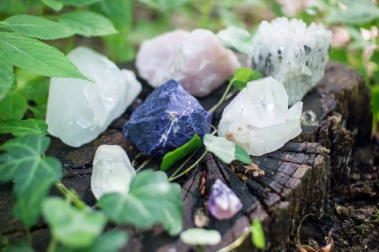 Using Crystals In Manifestation Rituals